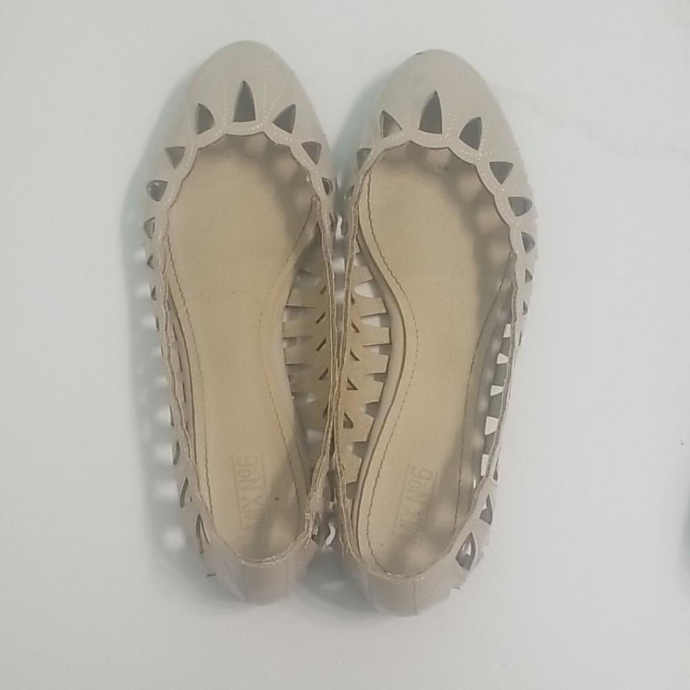 Cut out ballet flats